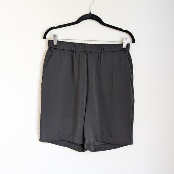 H&M HM Black Satin High Elasticated Waist Short Shorts, size 6 - Picture 1 of 8